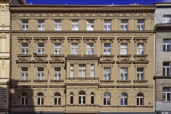 foto Apartment building, Prague 2 - Jugoslávská - after