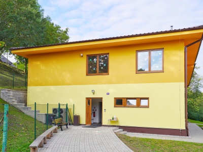 projekt foto Gymnasium building, Ohrobec