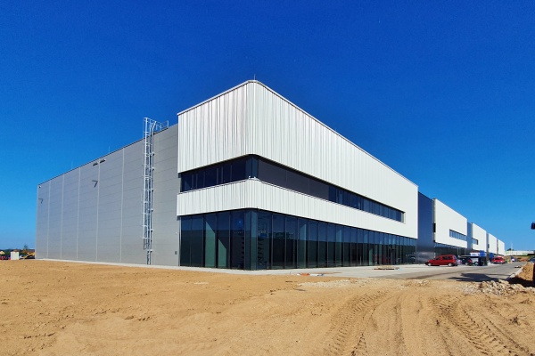 foto Technological background of Volvo, Jaguar, Land Rover – Nupaky - after