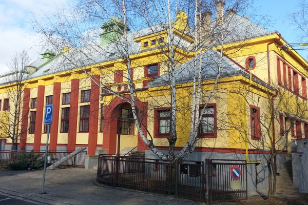foto Gymnasium building, Heřmanův Městec - after
