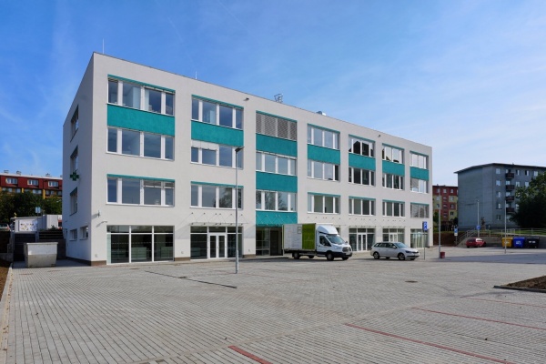 foto Polyclinic building, Milovice - after
