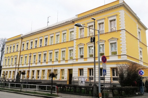 foto Primary school, Uhlířské Janovice - after