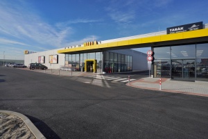 foto Shopping centre in Stehelčeves - after