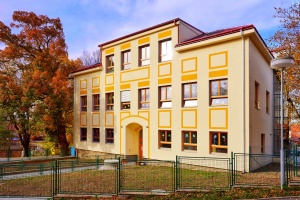 foto Primary school, Struhařov - after