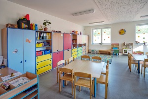 foto Gymnasium building, Ohrobec - after