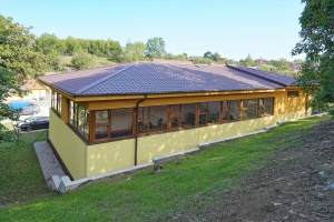 foto Gymnasium building, Ohrobec - after