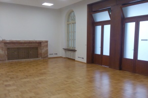foto Railroad building, Prague Dejvice - after